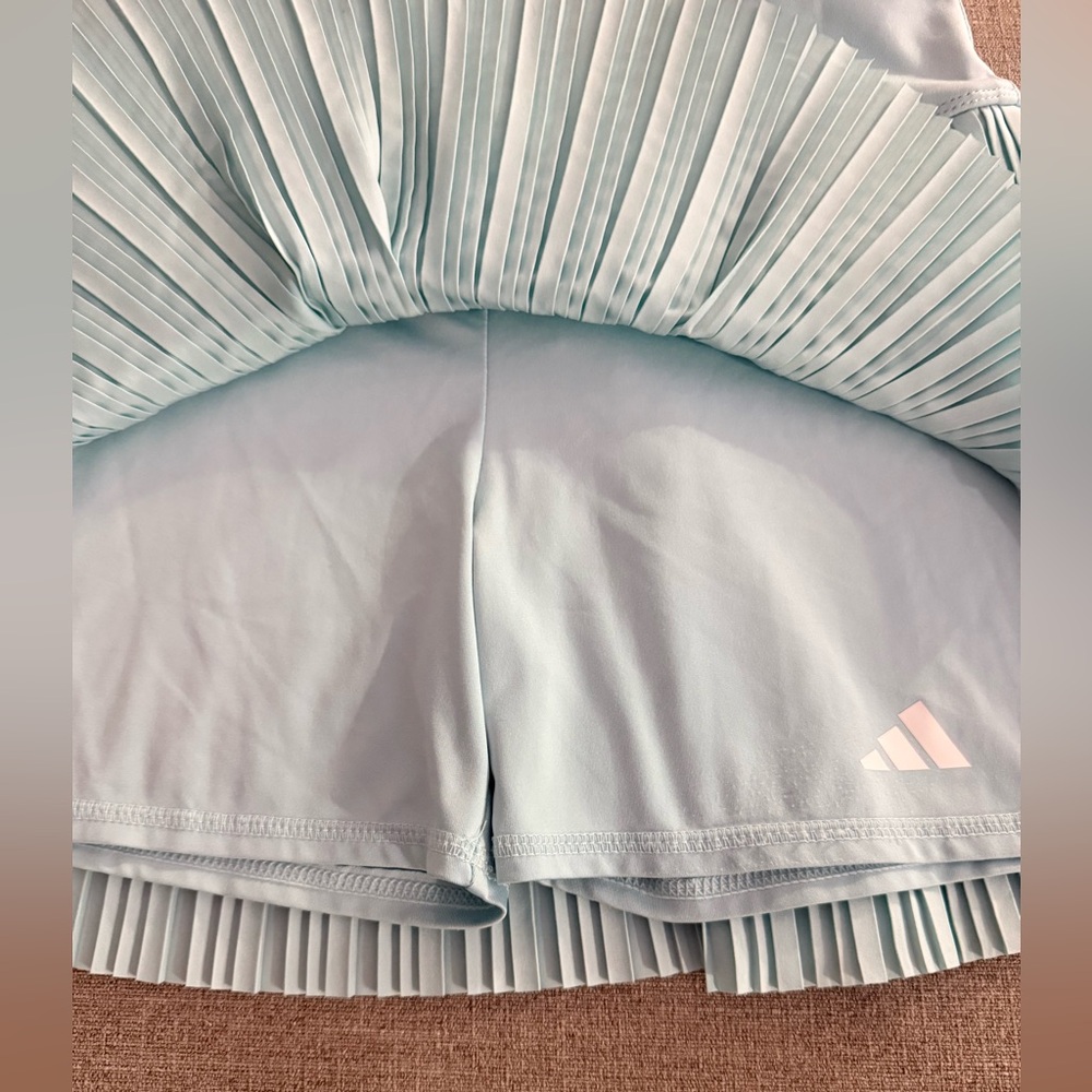 New Adidas Girls' Woven Pleated Skort-Size L- Semi‎ Flash Aqua
Color - Picture 5 of 9